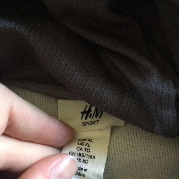 Light weight jacket - Picture 3 of 3